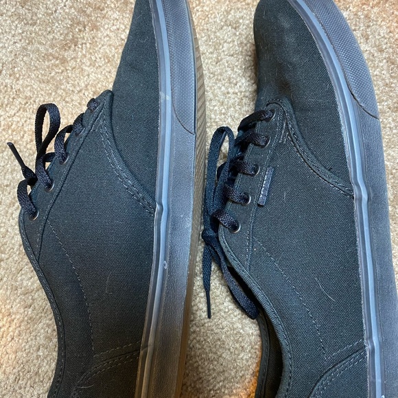 Vans - Picture 2 of 3